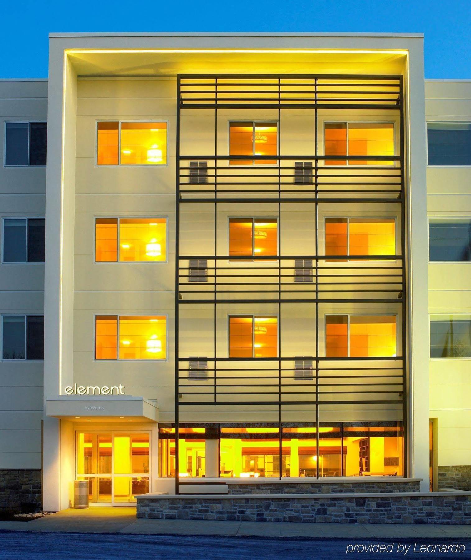 Element Princeton Hotel 3*